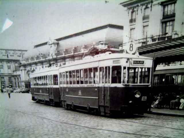 tram en gare de Bordeaux